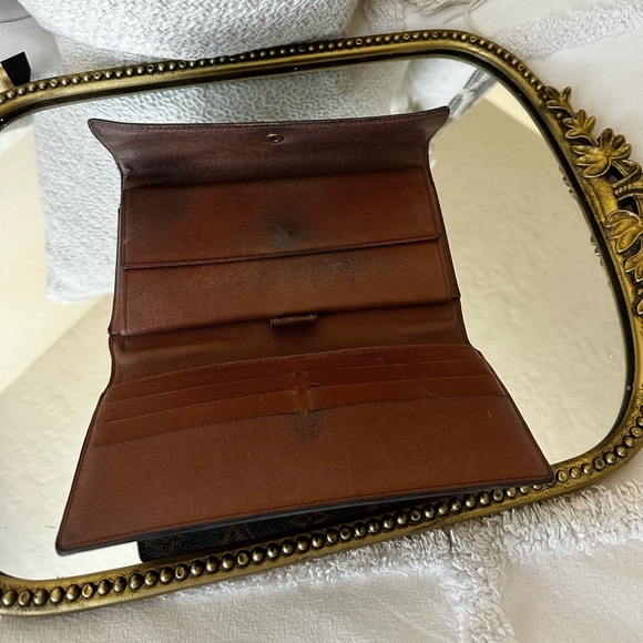 LV MONOGRAM  WALLET Authentic - Picture 6 of 7